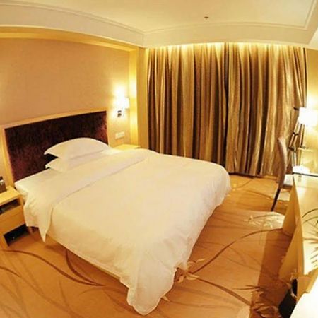 Ronghe Holiday Hotel Shiyan  Esterno foto