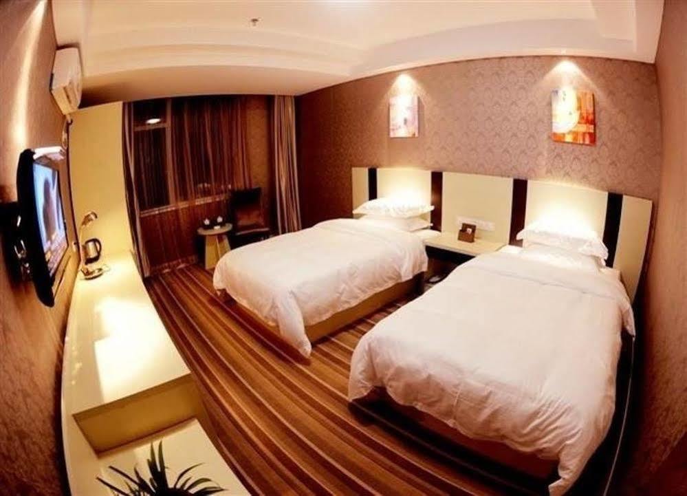 Ronghe Holiday Hotel Shiyan  Esterno foto