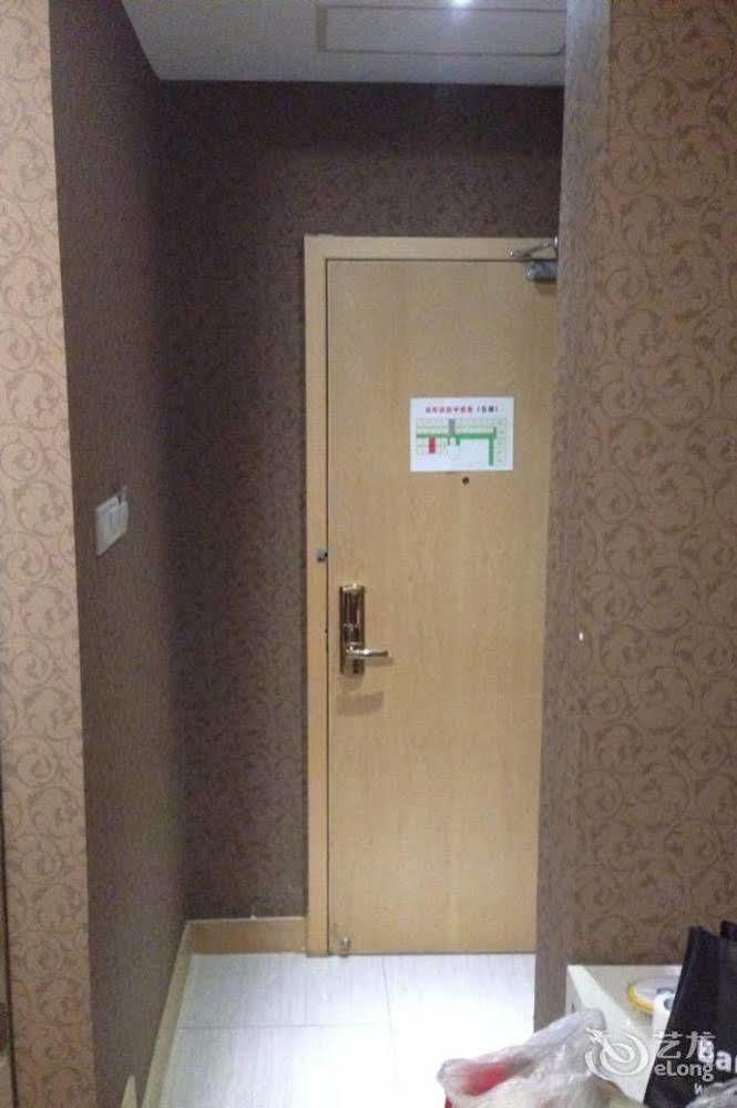 Ronghe Holiday Hotel Shiyan  Esterno foto