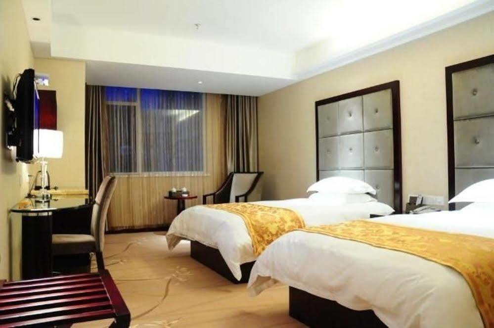 Ronghe Holiday Hotel Shiyan  Esterno foto